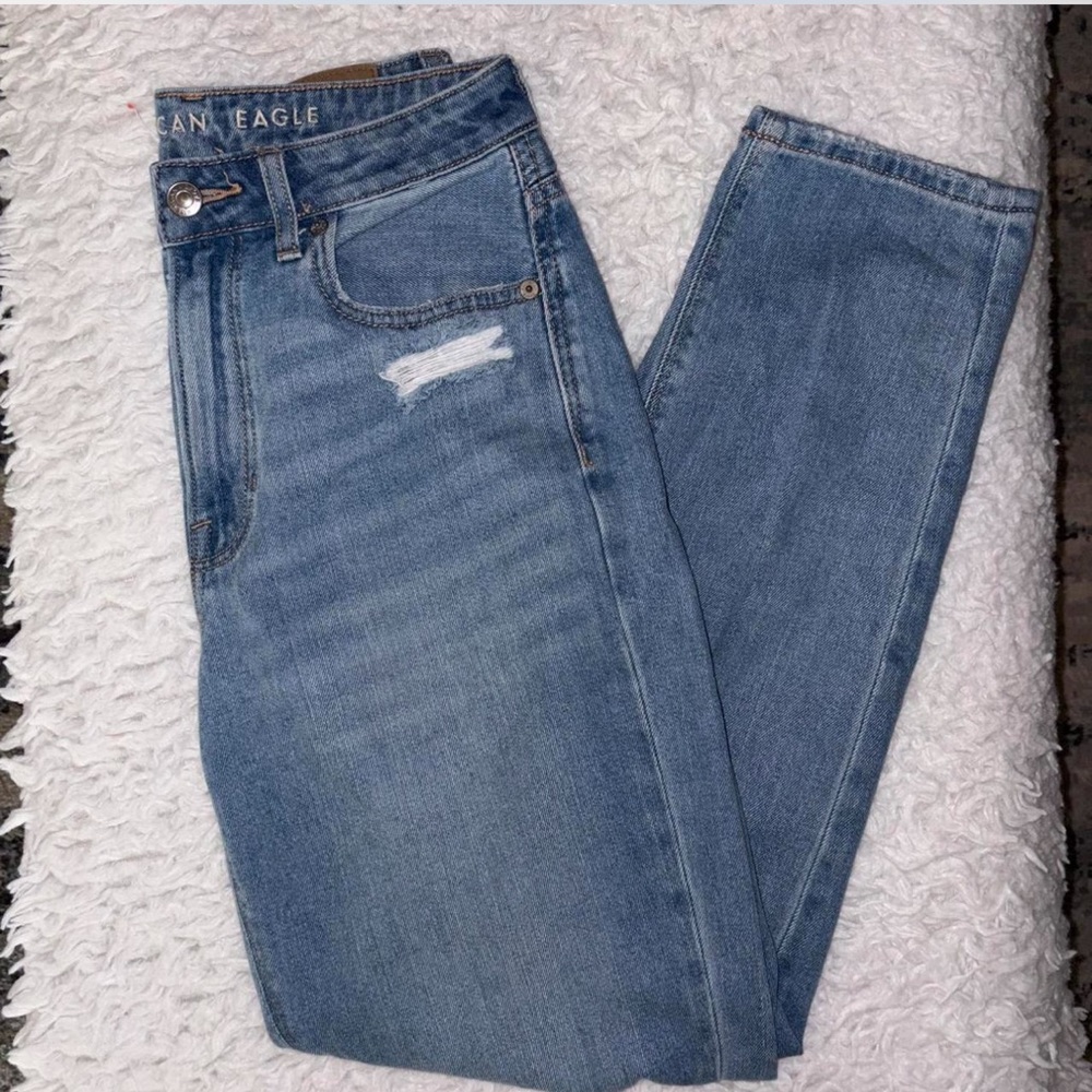 American Eagle Mom Jeans